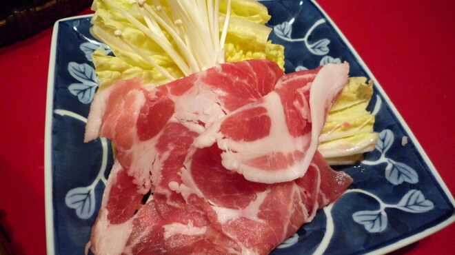 和食 ステーキ よひら - 料理写真:トマト鍋に入れる具材。わくわくします☆