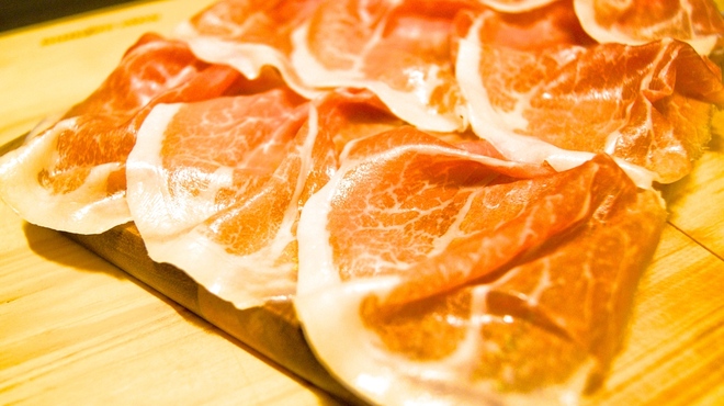 ヌメロ サンク - メイン写真: