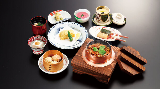 花小梅 - メイン写真: