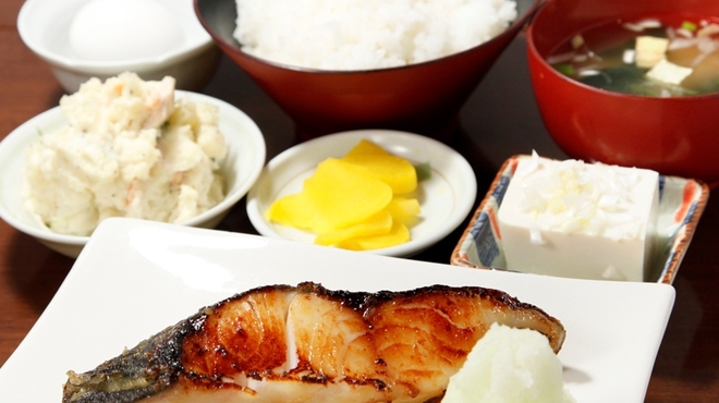 餃子や - メイン写真: