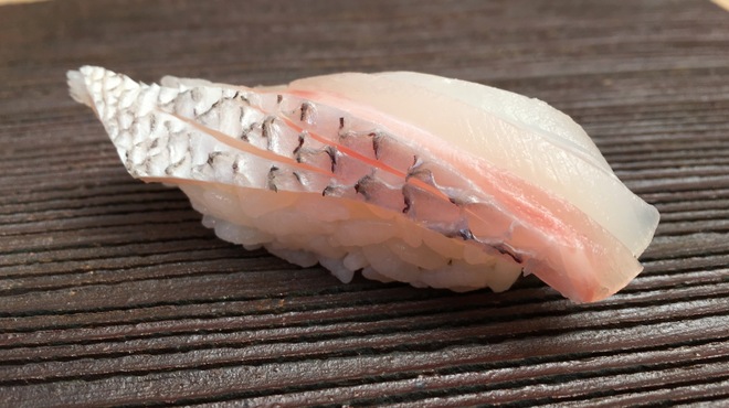 鮨 登喜和 - 料理写真:真鯛