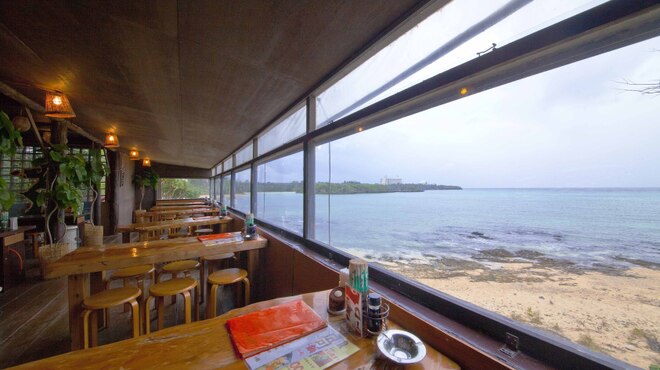 海の家 ウミノイエ 恩納村 居酒屋 ネット予約可 食べログ