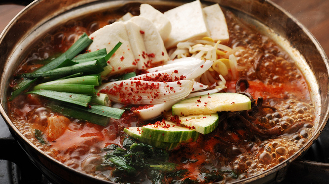 小屋 - 料理写真:豆腐チゲ
