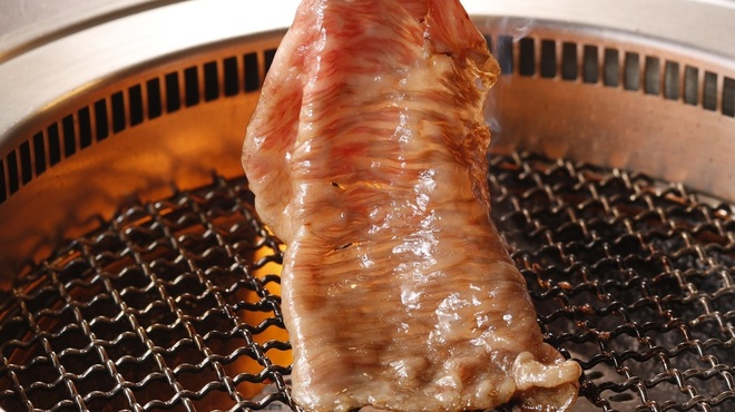焼肉専科 肉の切り方 集会所 - メイン写真: