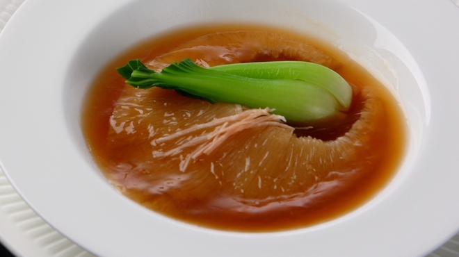 崎陽軒本店 嘉宮 - 料理写真:ふかひれの姿煮
