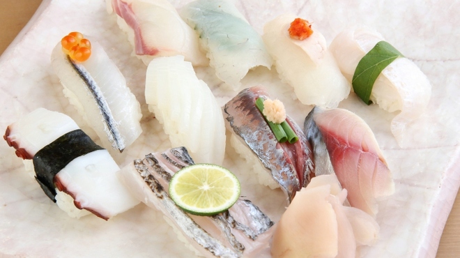 吉乃寿司 - メイン写真: