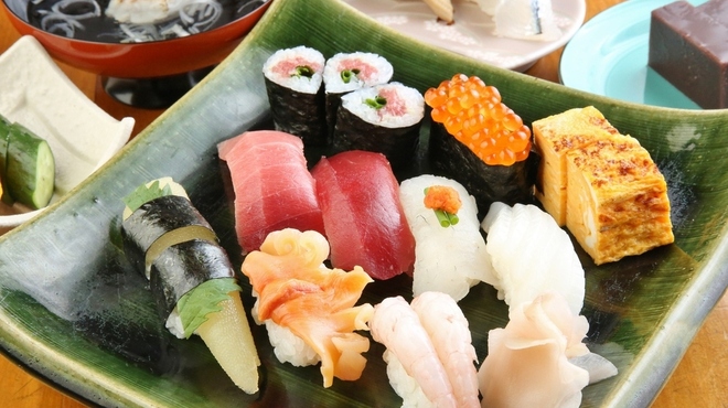 吉乃寿司 - メイン写真: