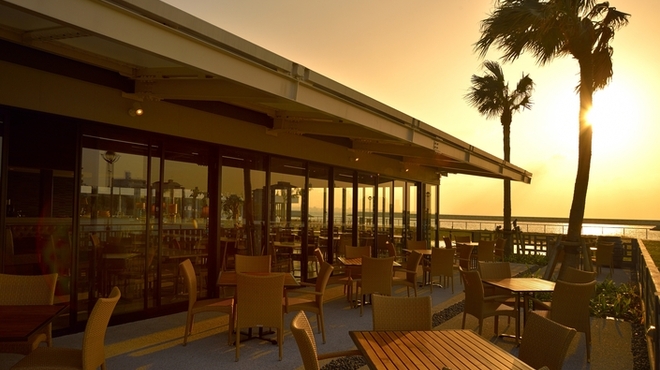 CHATAN HARBOR BREWERY & RESTAURANT - メイン写真: