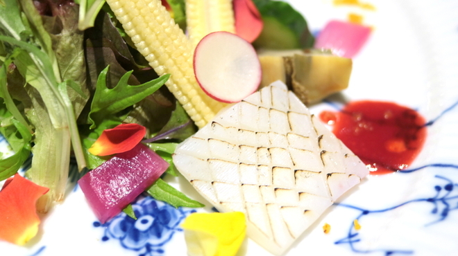 ステーキ懐石都 春日 - 料理写真:イカとフランボワーズソース '16 4月上旬