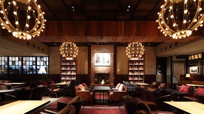 eplus LIVING ROOM CAFE&DINING