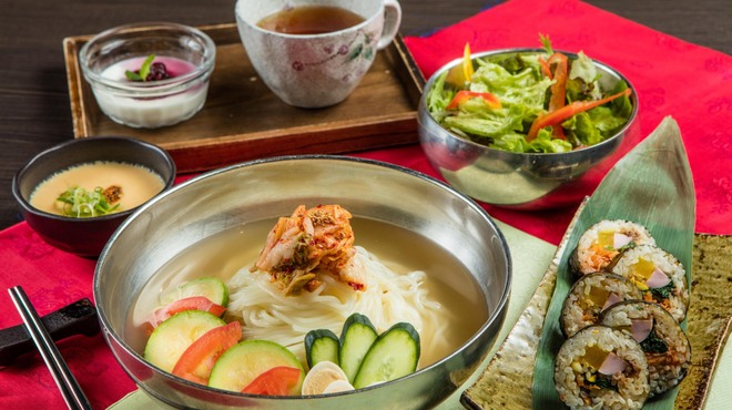 わらいや - 料理写真:【夏季限定】盛岡冷麺セット