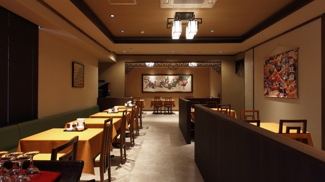 中国大明火鍋城 - 内観写真:ゆっくり楽しめる店内