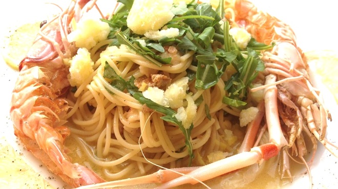 ナポリ、アマルフィ料理 Ti picchio - 料理写真:手長エビとレモンのパスタ