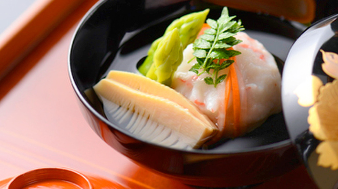 かなざわ玉泉邸 - 料理写真:料理人が丁寧に作り上げる本格会席料理