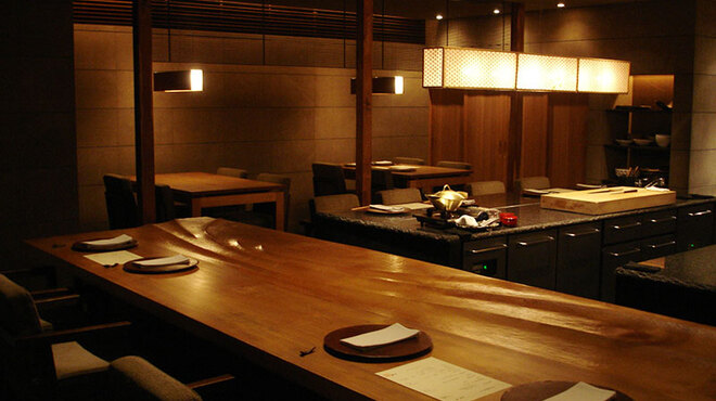 六雁 - 内観写真:6Fオープンキッチン　カウンター席