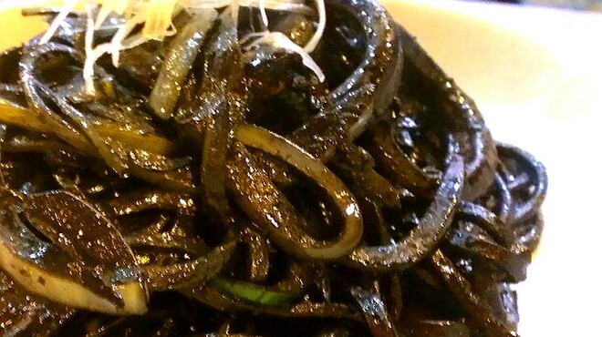 壱番座 - 料理写真:真っ黒やきそば