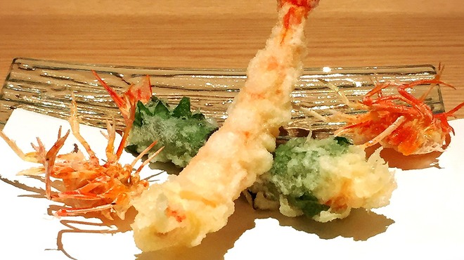 天ぷら うらかみ - 料理写真:活け車海老・大葉巻き