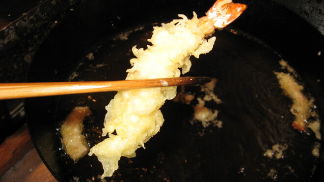 旬菜 天ぷら 有馬 - 料理写真:ただ今天ぷら揚げてます