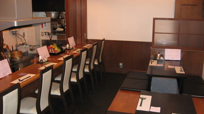 旬菜 天ぷら 有馬 - 内観写真: