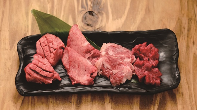 裏なんば 焼肉 富士晃 - メイン写真: