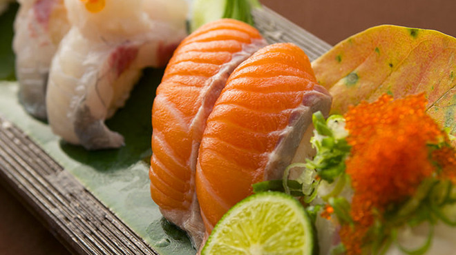 すしまる屋 - メイン写真: