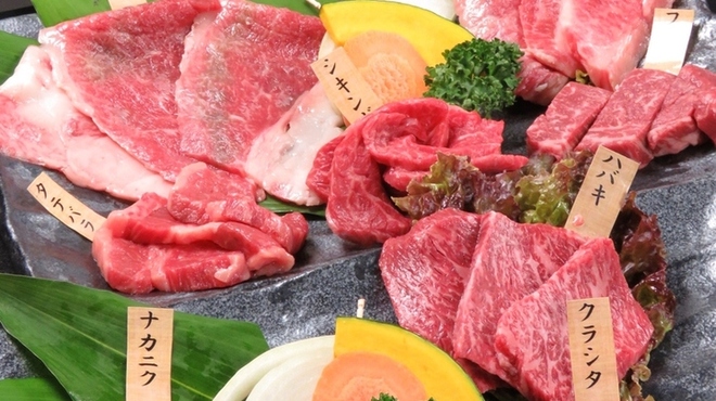 和牛が旨い個室焼肉 楽月 - メイン写真: