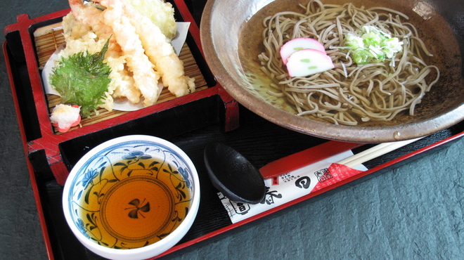 食事処 春日 - メイン写真: