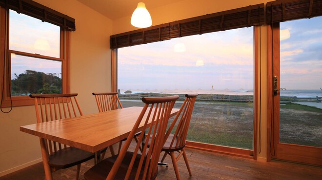 カフェ ダイニング 海音 シーネ 小木津 カフェ 食べログ