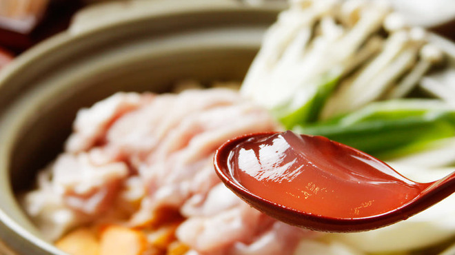 軍鶏一 - 料理写真:特上鍋・スキ鍋コース 　３４００円プラス1600円で2時間飲み放題付き！