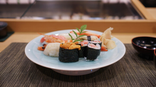 寿司竹 - 料理写真:特上寿司、正面から