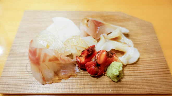 鮨 八や - 料理写真:刺し身盛り