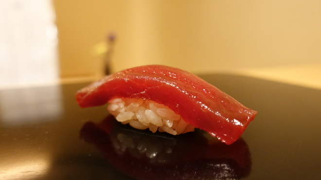 鮨 しお津 - 料理写真:☆鮪赤身(*^^)v☆