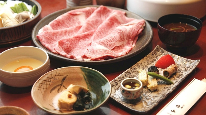 すき焼割烹 日山 - 料理写真: