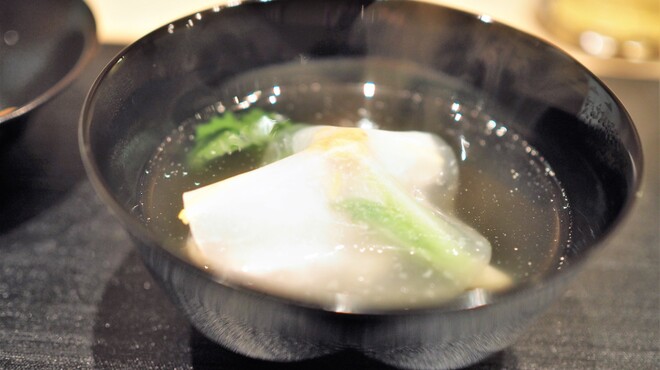 すず木 - 料理写真:お椀　薄氷仕立て　甘鯛