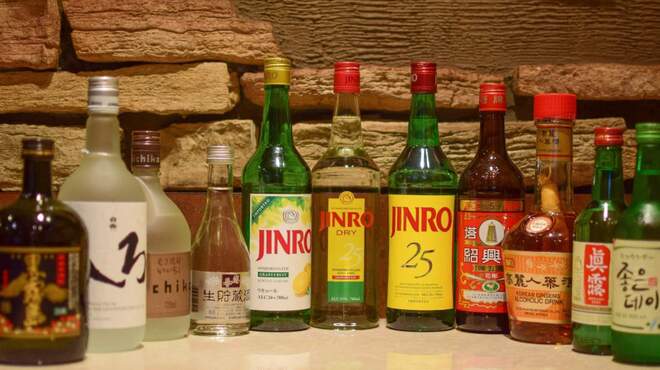 焼肉 北砂トラジ - ドリンク写真:焼酎、日本酒、カクテル等豊富に取り揃えております。