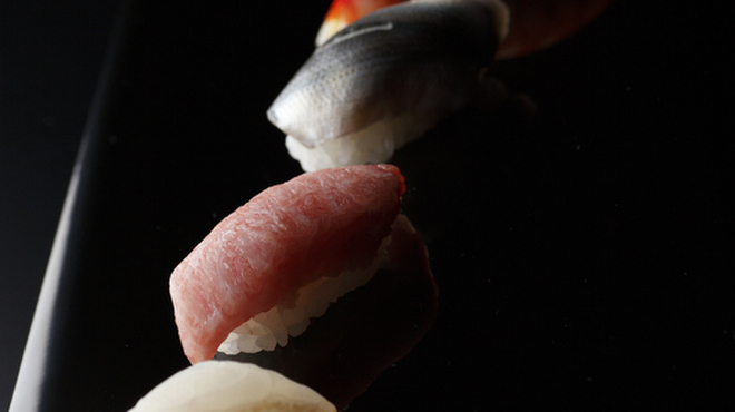 Sushi Nihombashi Shimon - メイン写真: