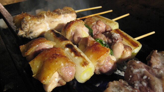 赤坂 ざんまい - 料理写真:比内地鶏の串焼き