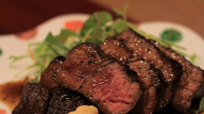 魯忍 - 料理写真:牛サーロインの炭火焼き