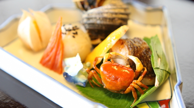 料亭 福寿家 - 料理写真:季節を目で舌でお楽しみください。