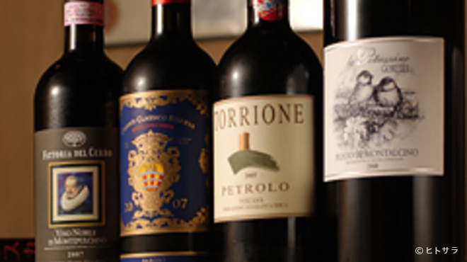 ヴィノ パードレ - ドリンク写真:マスター厳選のワインを良心的なお値段で提供しております