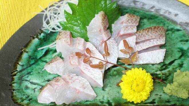 Tenten tei - 料理写真:のどぐろ････(地物)
                    rosy seabass
                    