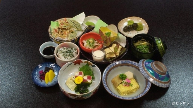 Kyou Ryouri Ujigawa Ryokan - 料理写真:京料理の美味しさを堪能『湯葉茶懐石』　十品付き