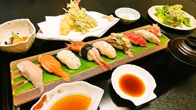 海華丸 かいかまる 伊那北 魚介料理 海鮮料理 食べログ