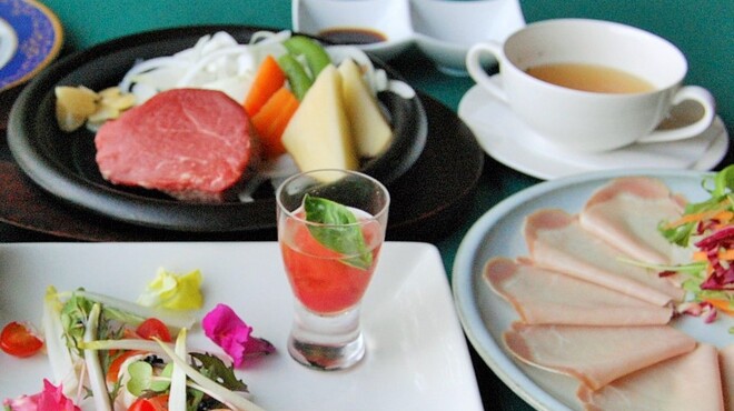 肉匠 逢喜の郷 - 料理写真:期間限定　レディースコース