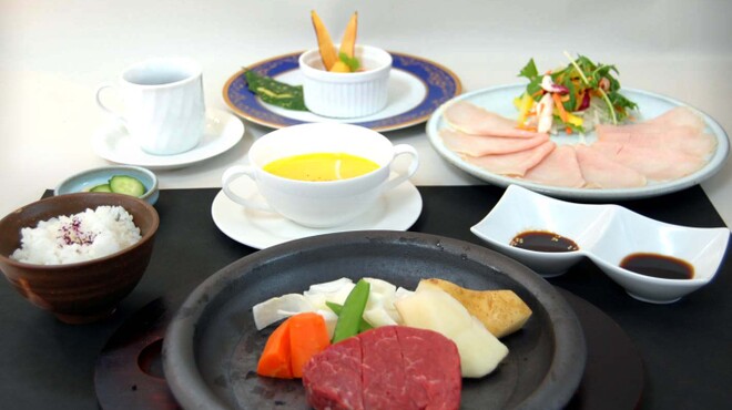 肉匠 逢喜の郷 - 料理写真:特選牛ヘレステーキコース