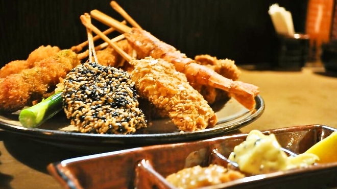 ひげ増 - 料理写真:串に合わせて色んな味付けで楽しめる。