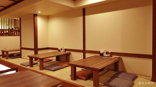 Kinosuke - 内観写真:ほっと和みながら、美味しい食事とお酒がゆったりと味わえる空間