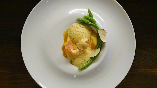 シャンペトル - 料理写真:ポロネギのフラン　駿河湾産アカザエビとそのソースで