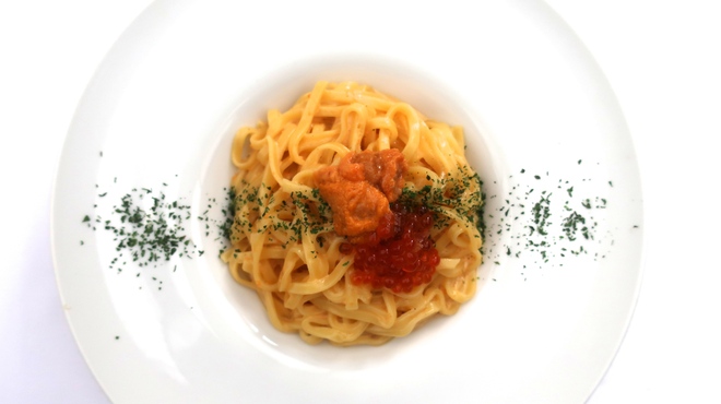 GingerGarden AOYAMA - 料理写真:たっぷりの雲丹といくらをのせた濃厚雲丹クリームパした