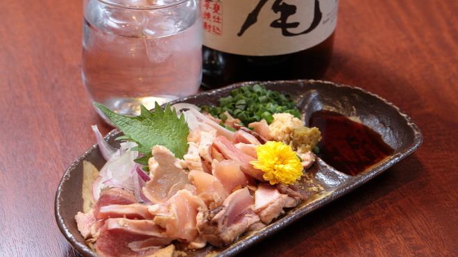 Yakitori Izakaya Bunnage - 料理写真:日替り・季節メニューも充実！！【鶏刺し】